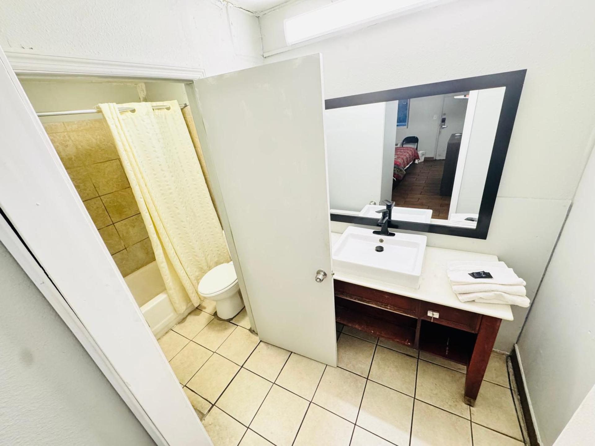 Cumberland Inn Near Downtown - Nashville, TN