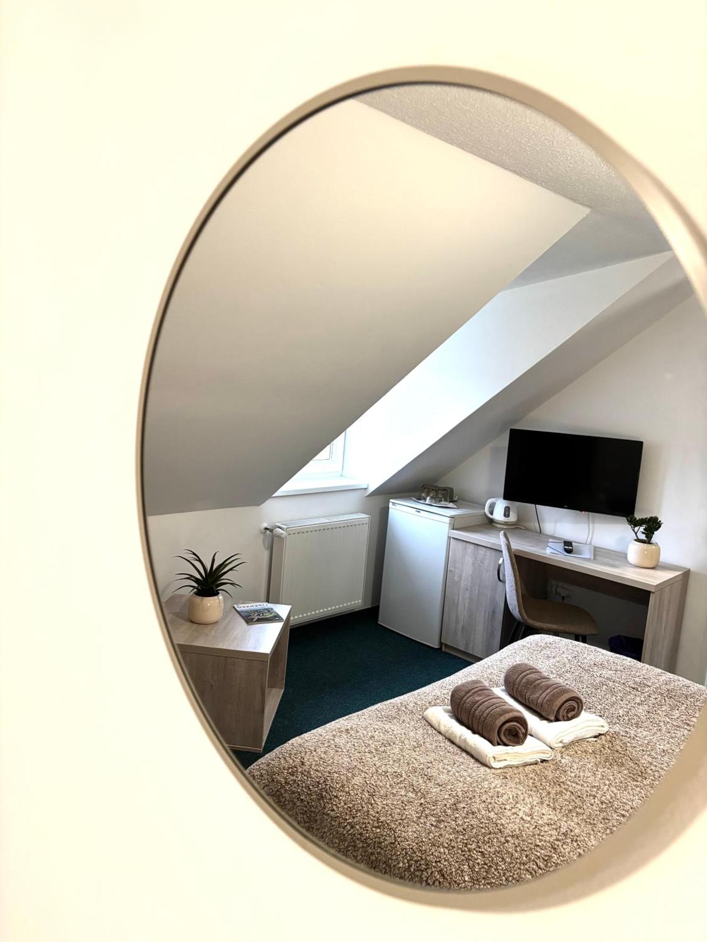 Triple Room with Bath