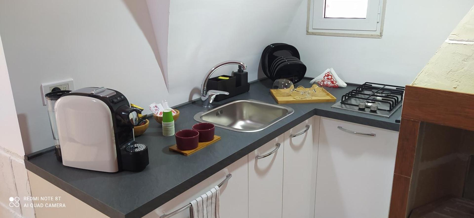 Kitchen or kitchenette