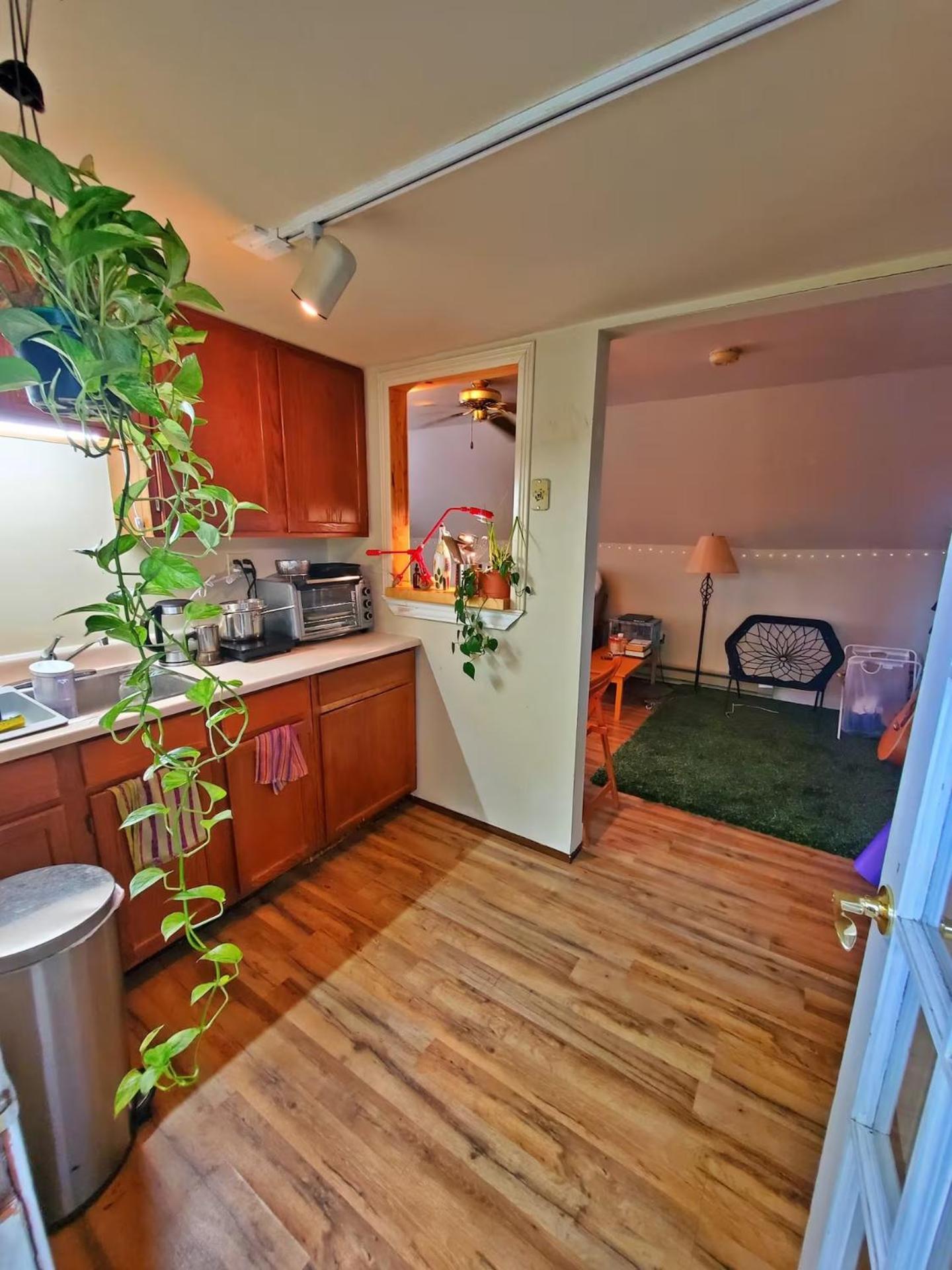 Point Breeze Guest House