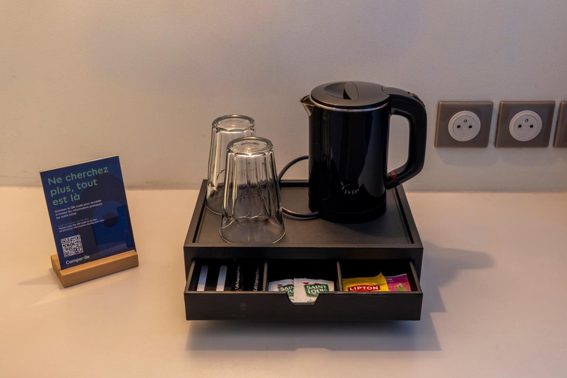 Coffee/tea facilities