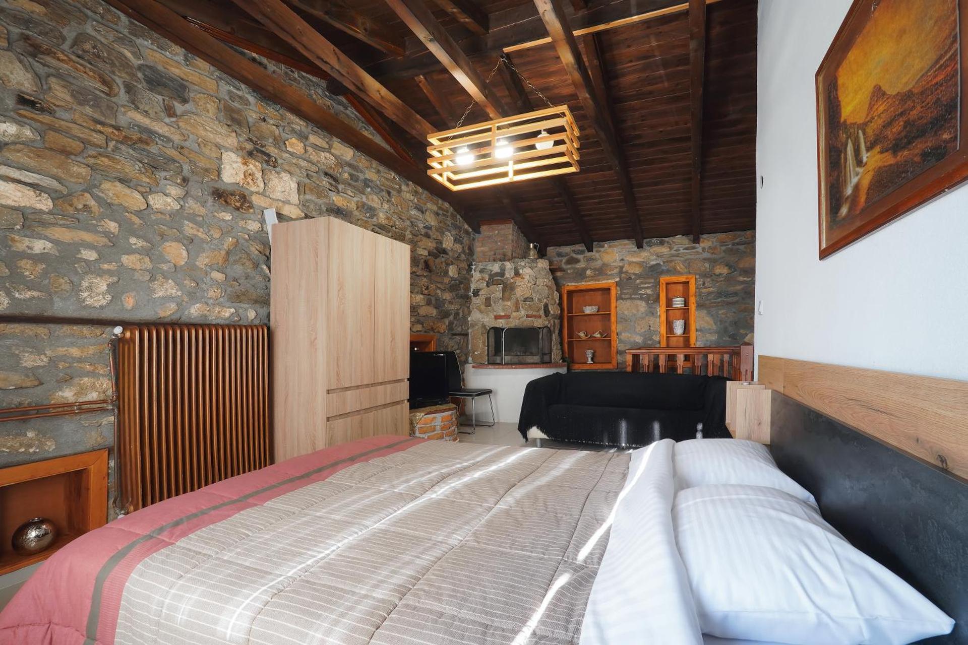 LOYTRA MOUNTAIN NATURE ANASTASIα