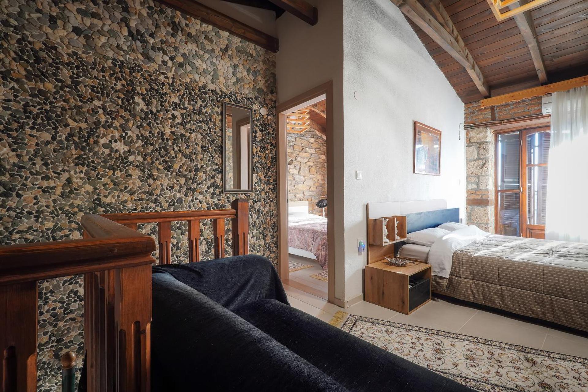 LOYTRA MOUNTAIN NATURE ANASTASIα