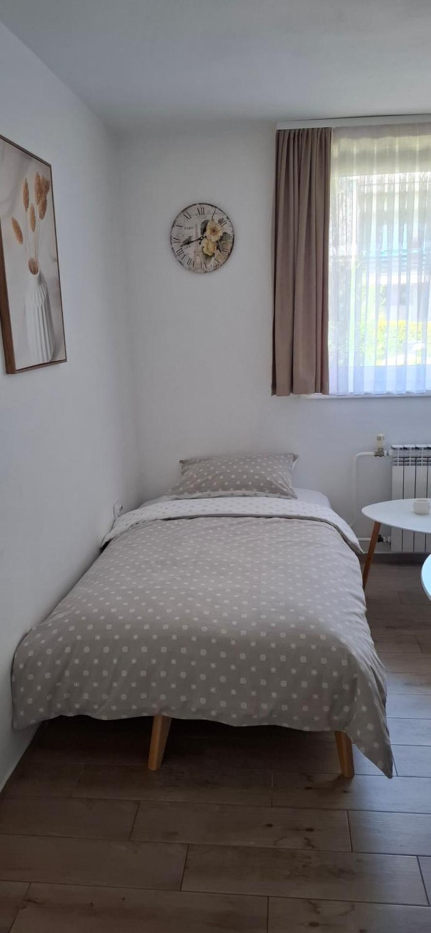 Apartment Vir with free private parking