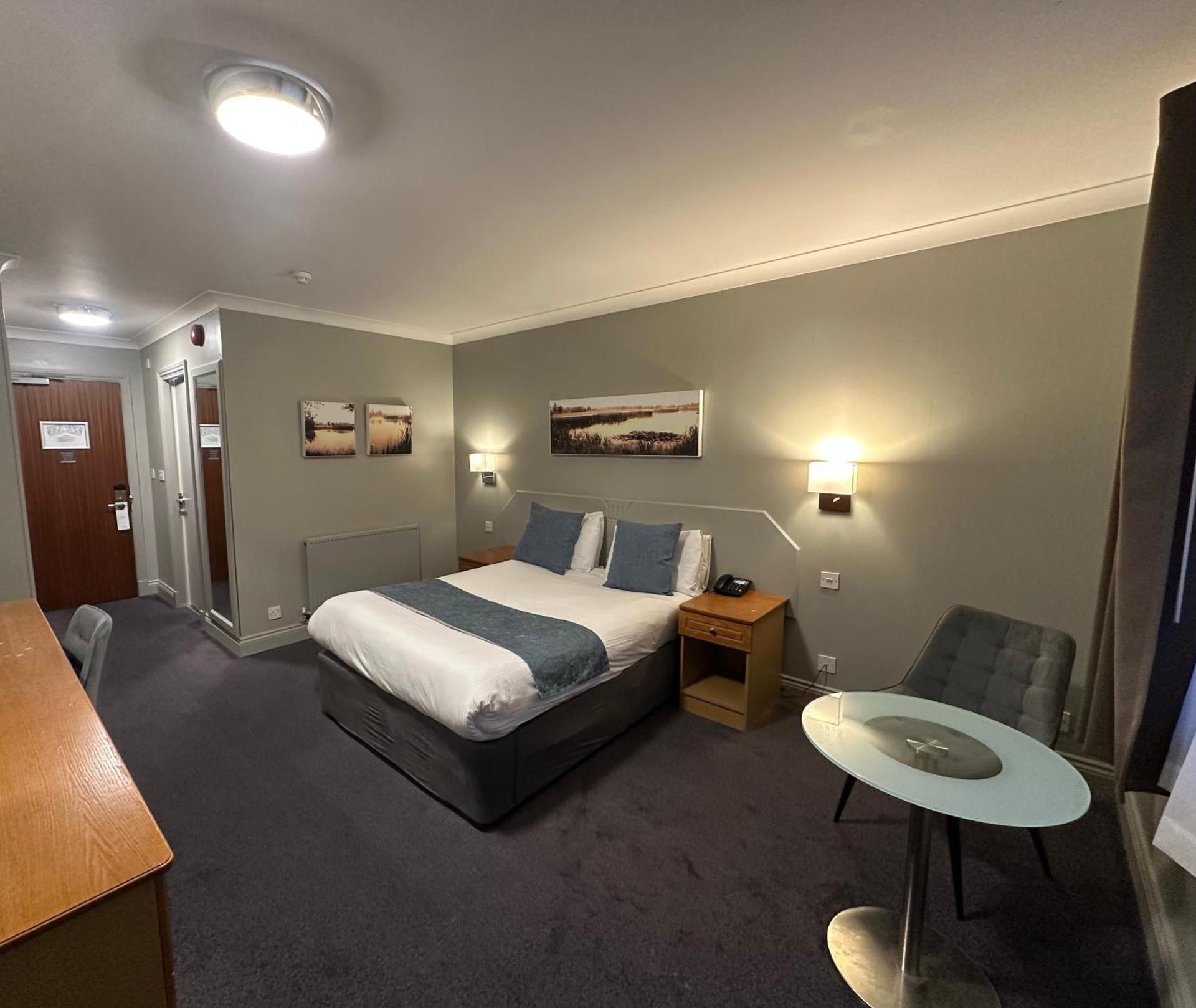 The Essex Golf & Country Club Hotel