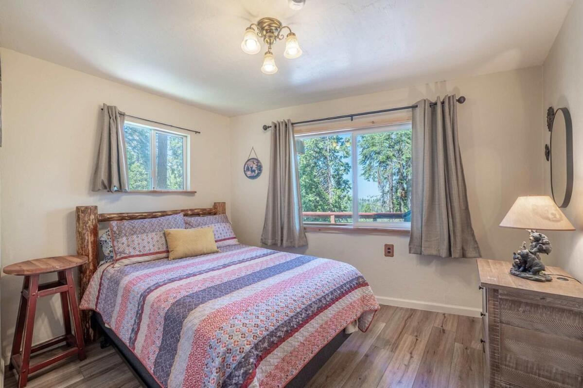 Yosemite Cub's Cabin