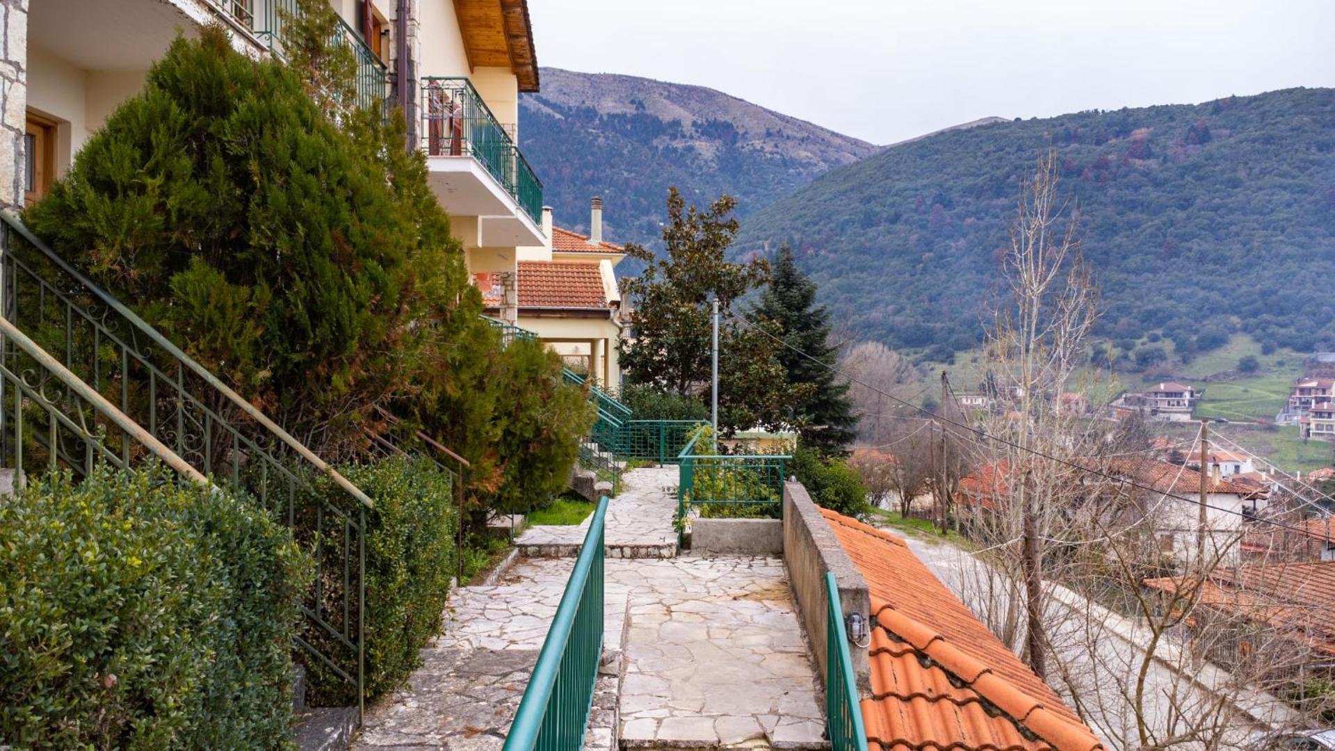 Strix Aluco Kalavryta