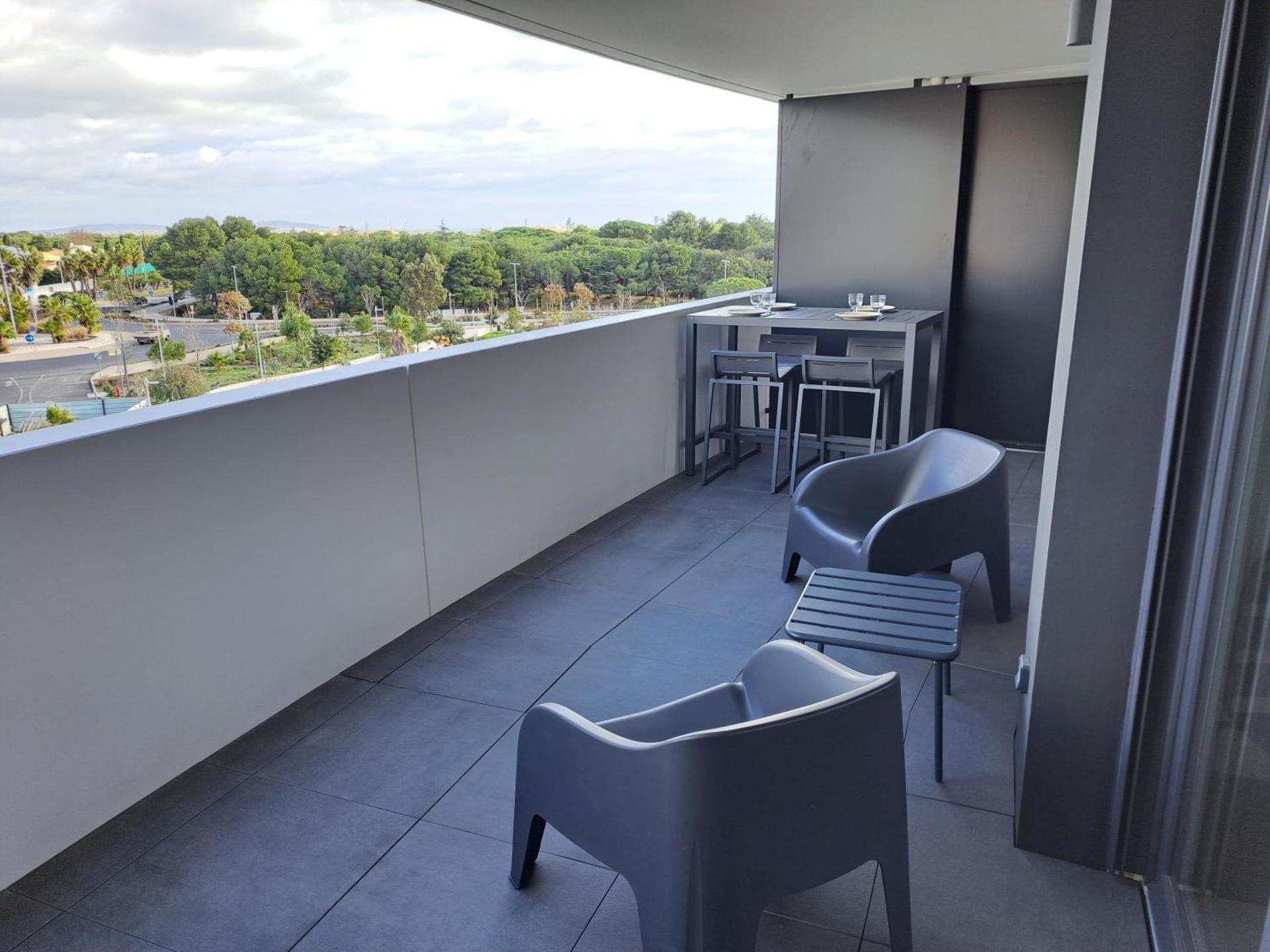 Iconic 343 , Superbe T2 climatisé, wifi, parking, terrasse 18m2