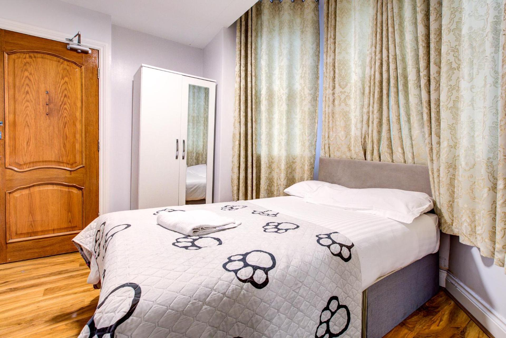 Bryanston Camden Hotel