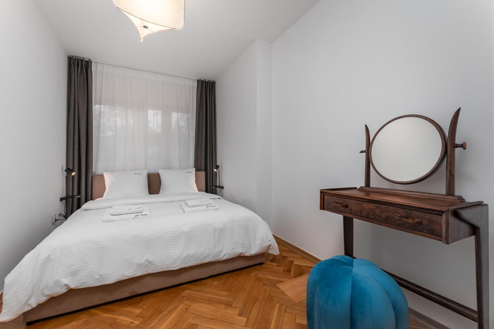 Apartment Sady Żoliborskie by Your Freedom