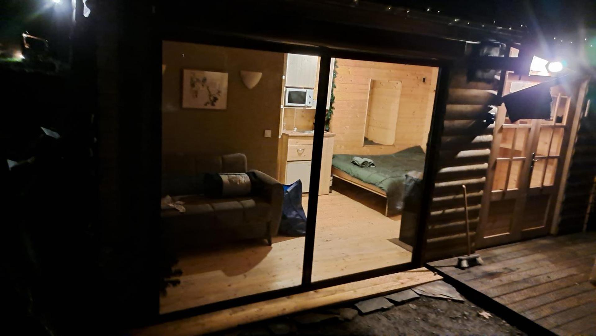 Wood Cabins by the River - for Nature Lovers