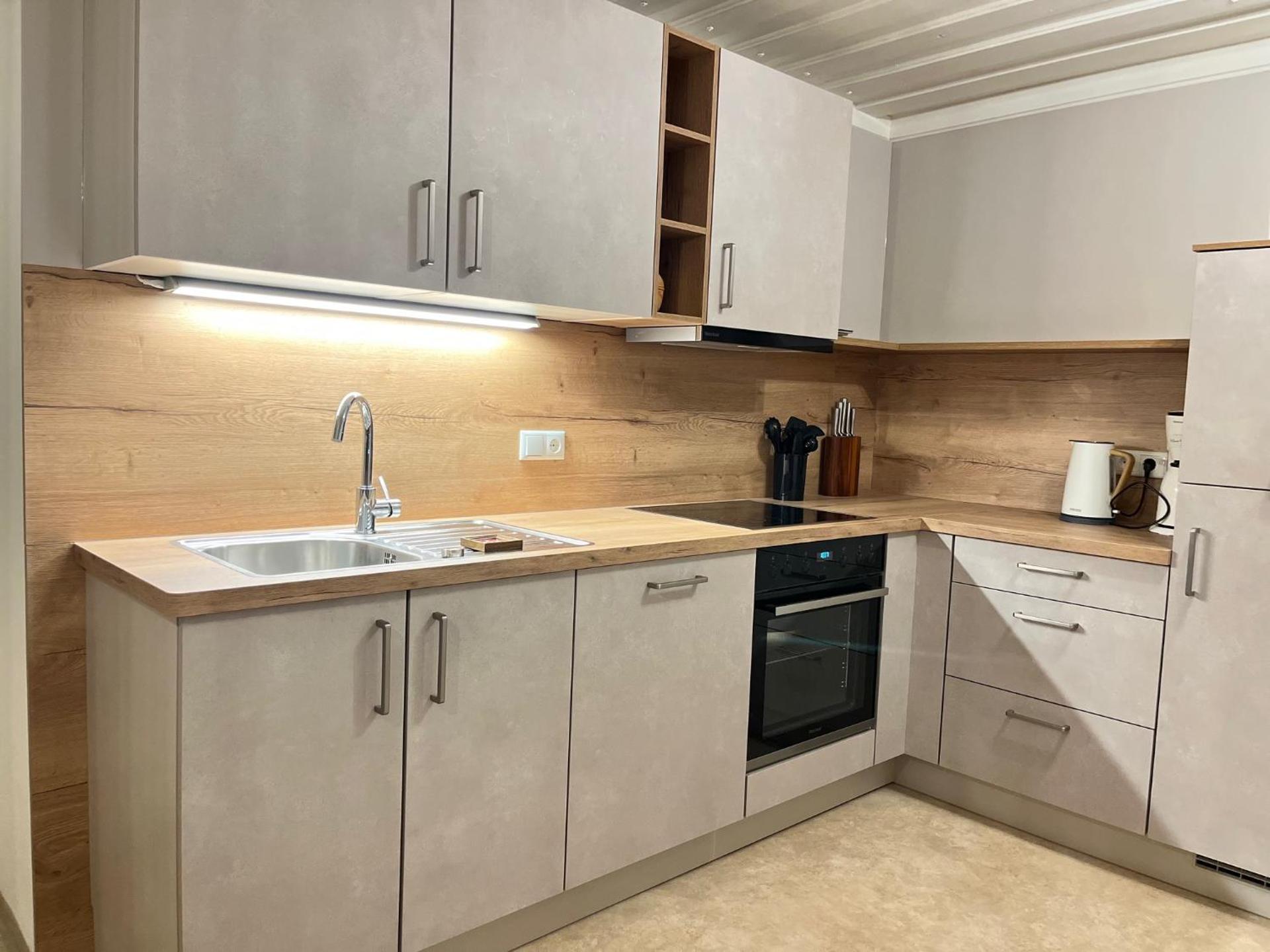 Kitchen or kitchenette