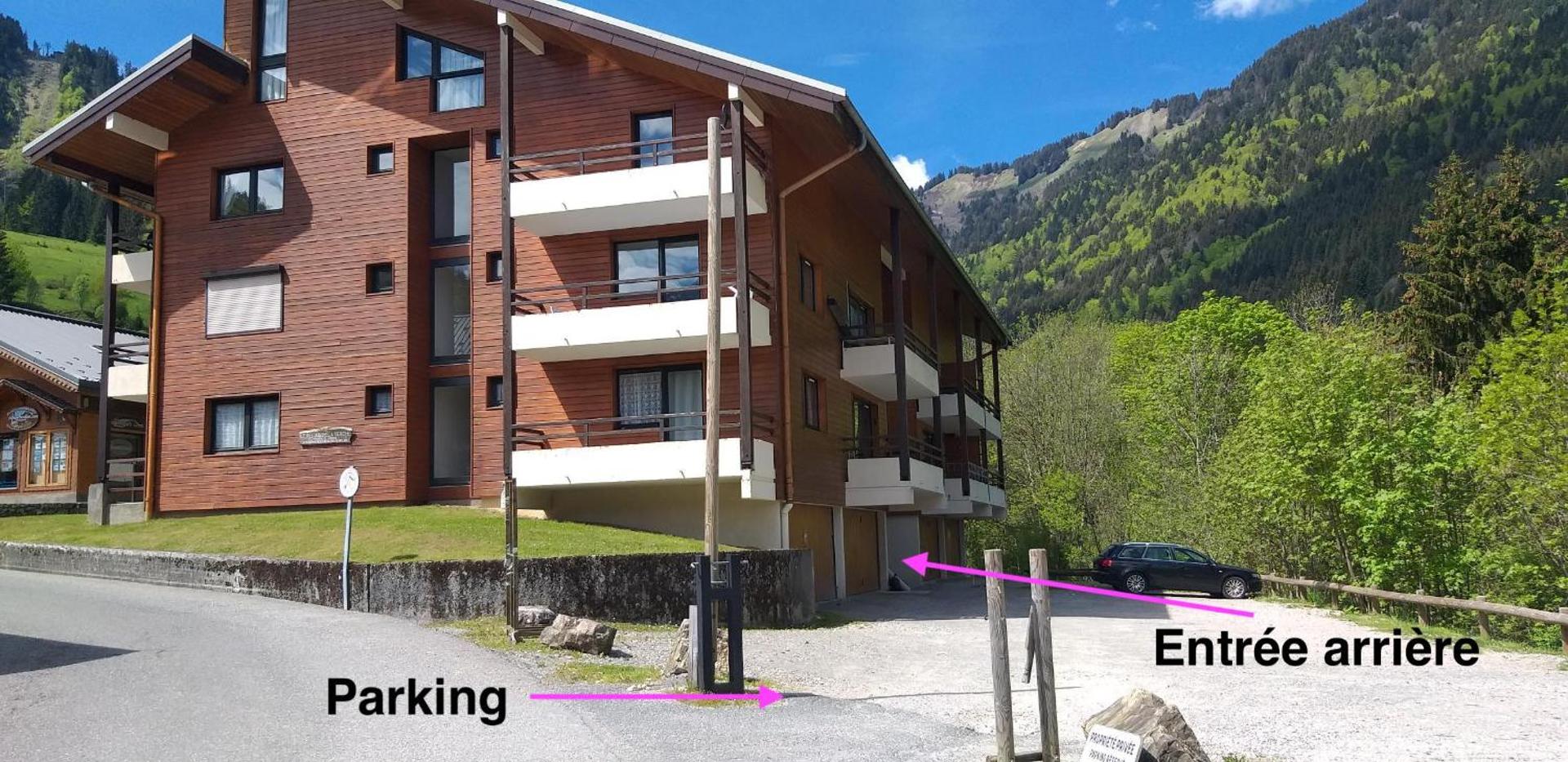 Le Relai S34 - Grand et lumineux studio avec coin montagne 4-6 pers avec WIFI, 50m des pistes, grand balcon exposé SUD, DRAPS NON COMPRIS