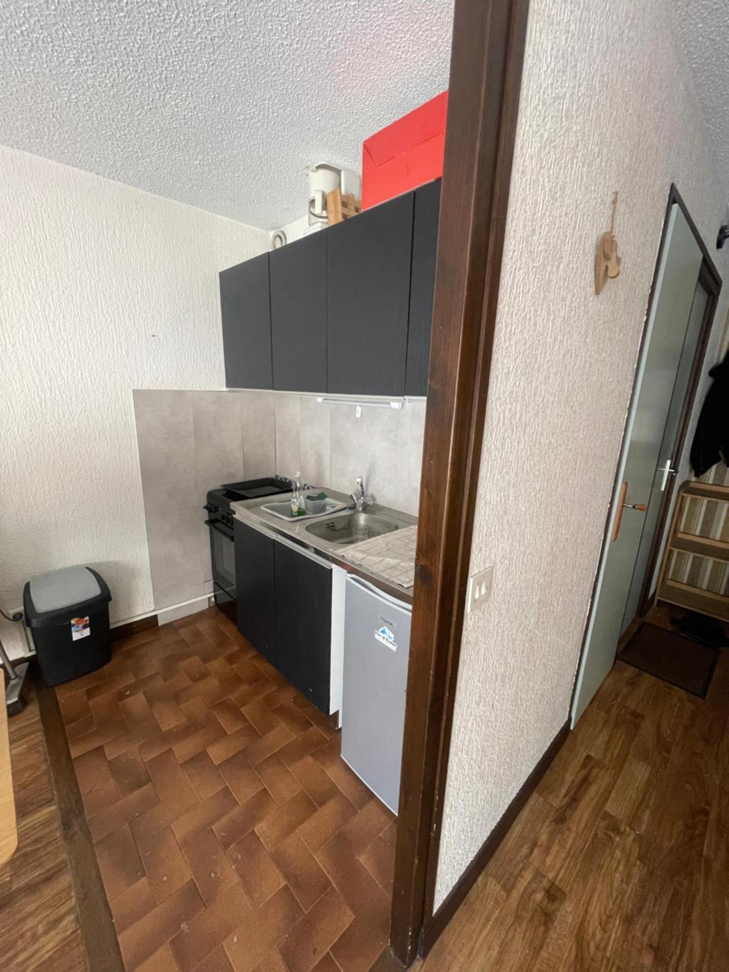 Le Relai S34 - Grand et lumineux studio avec coin montagne 4-6 pers avec WIFI, 50m des pistes, grand balcon exposé SUD, DRAPS NON COMPRIS