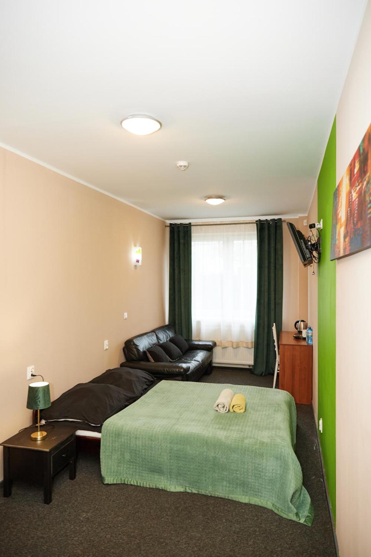 PLATINIUM House ex Royal House