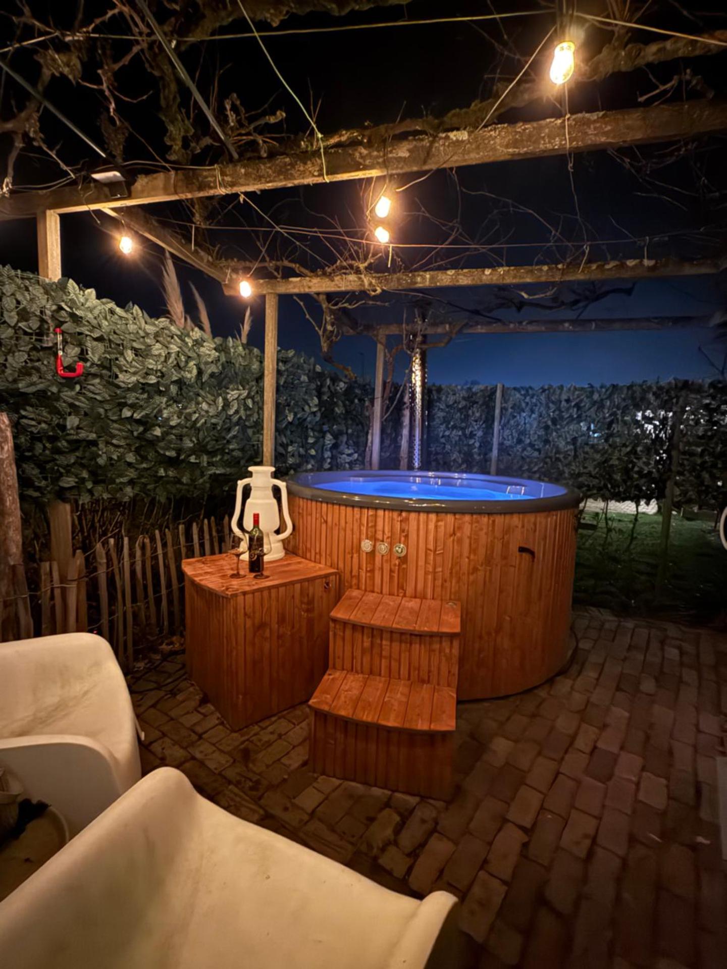 Het kleine huisje met Hottub