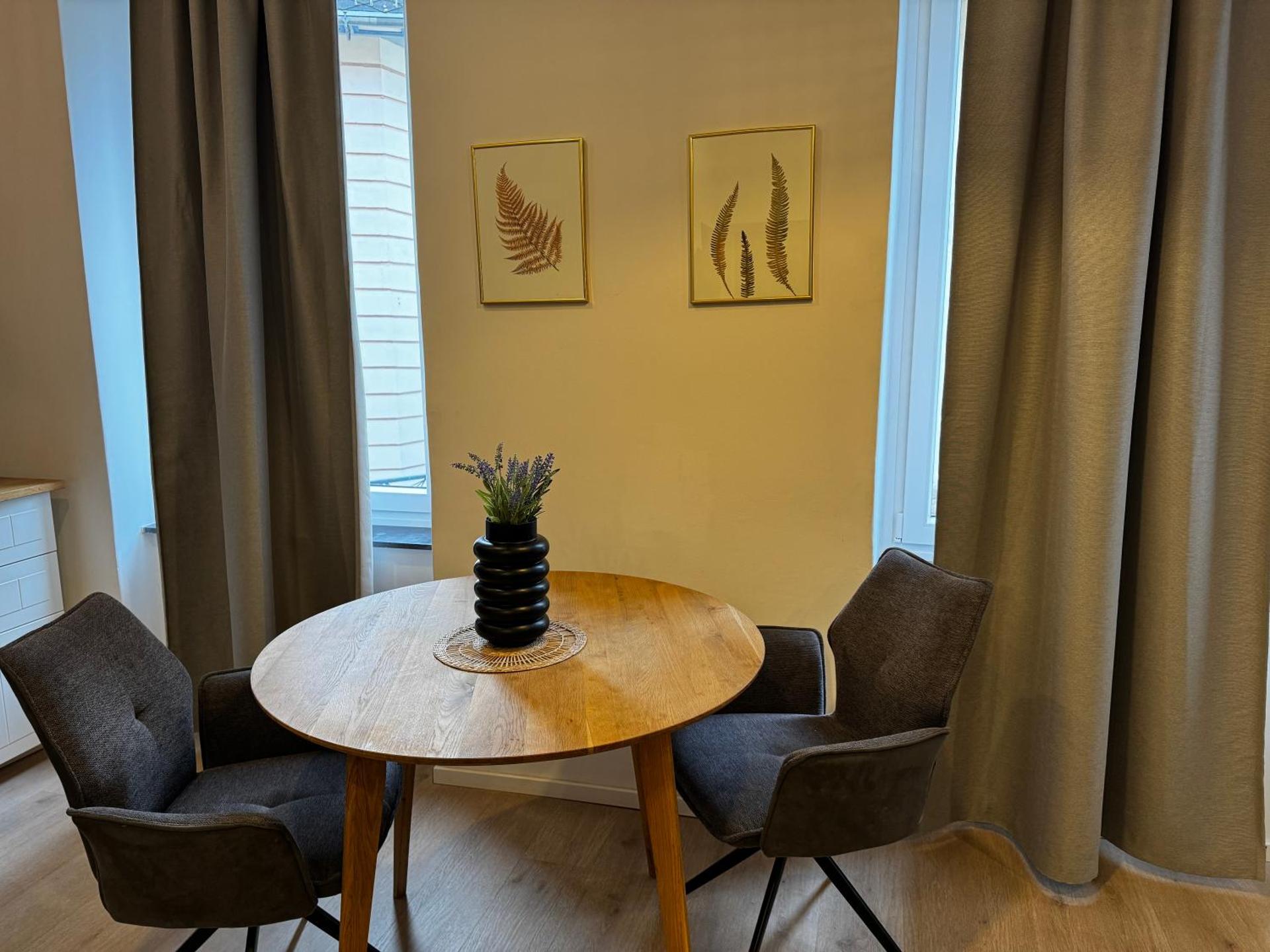 Hirschenhof Apartments