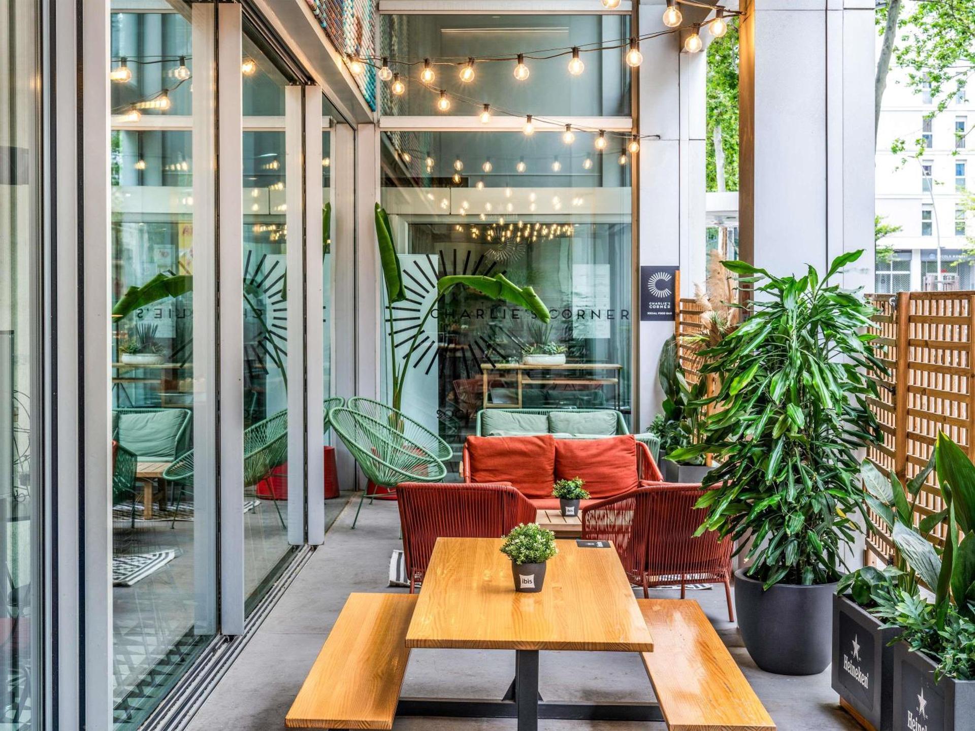 Restaurant/places to eat