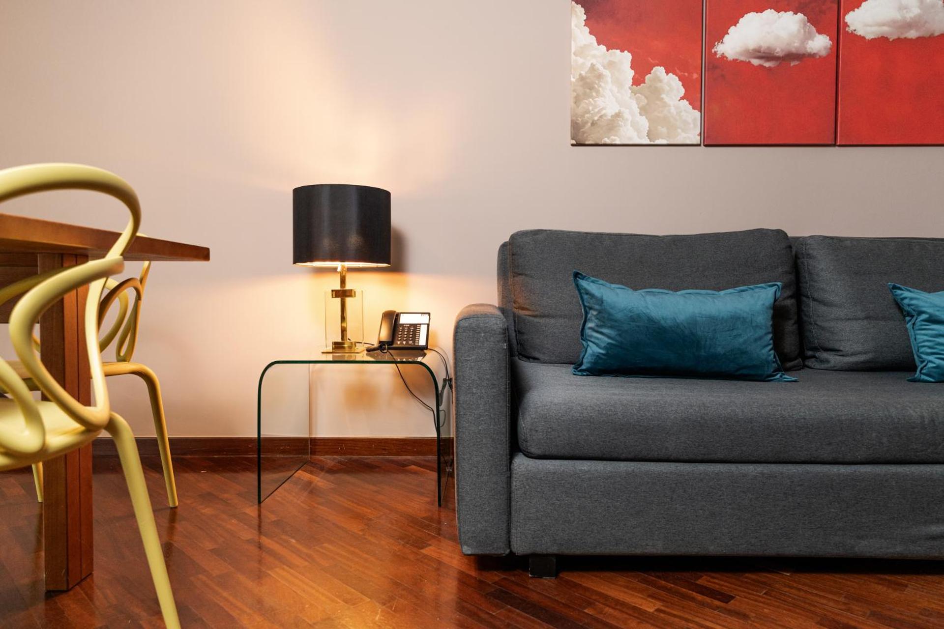 Superior One-Bedroom Apartment with Balcony