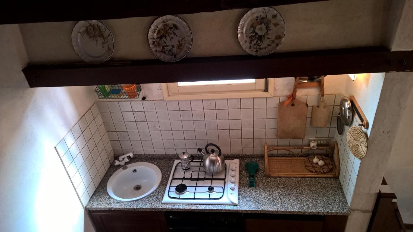 Kitchen or kitchenette