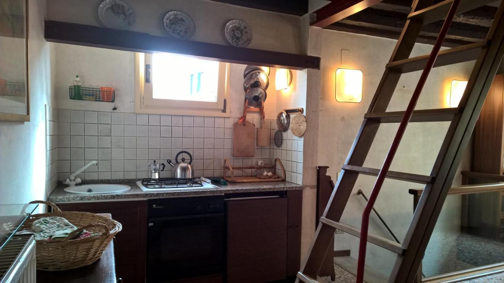 Kitchen or kitchenette