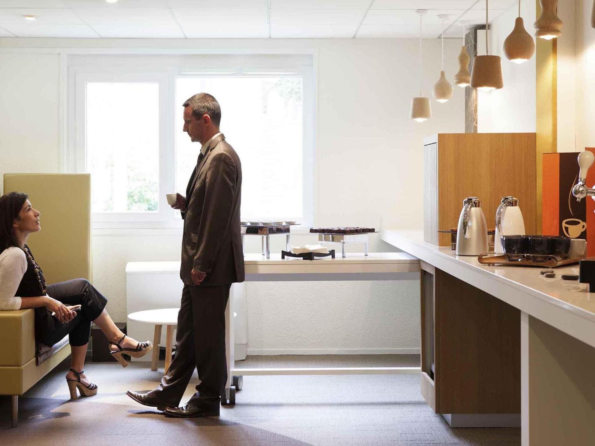 Meeting/conference room