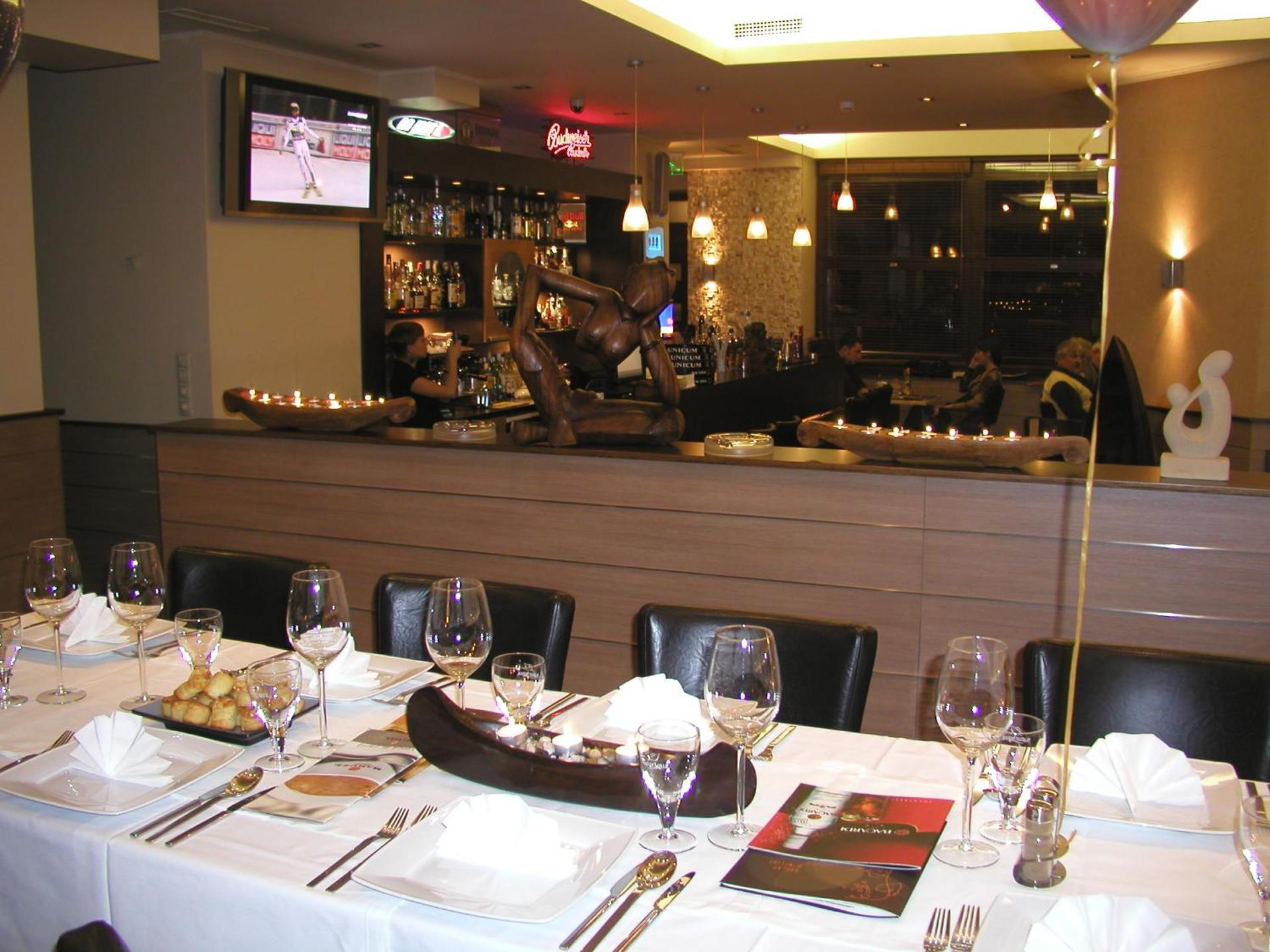 Restaurant/places to eat