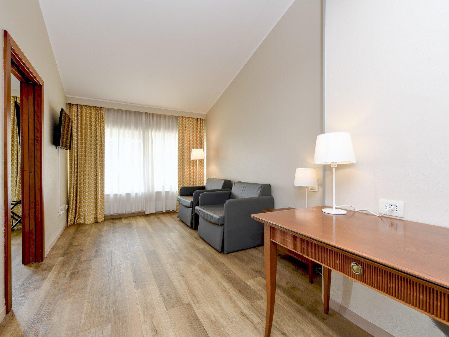 Photo of the whole room