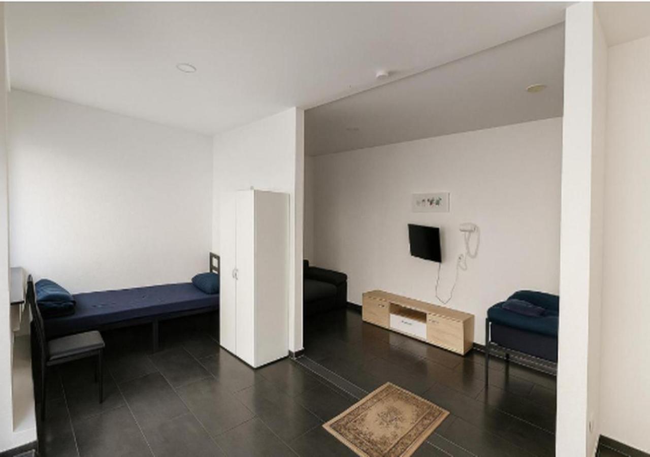 Marie Zimmer Zentral Bequem