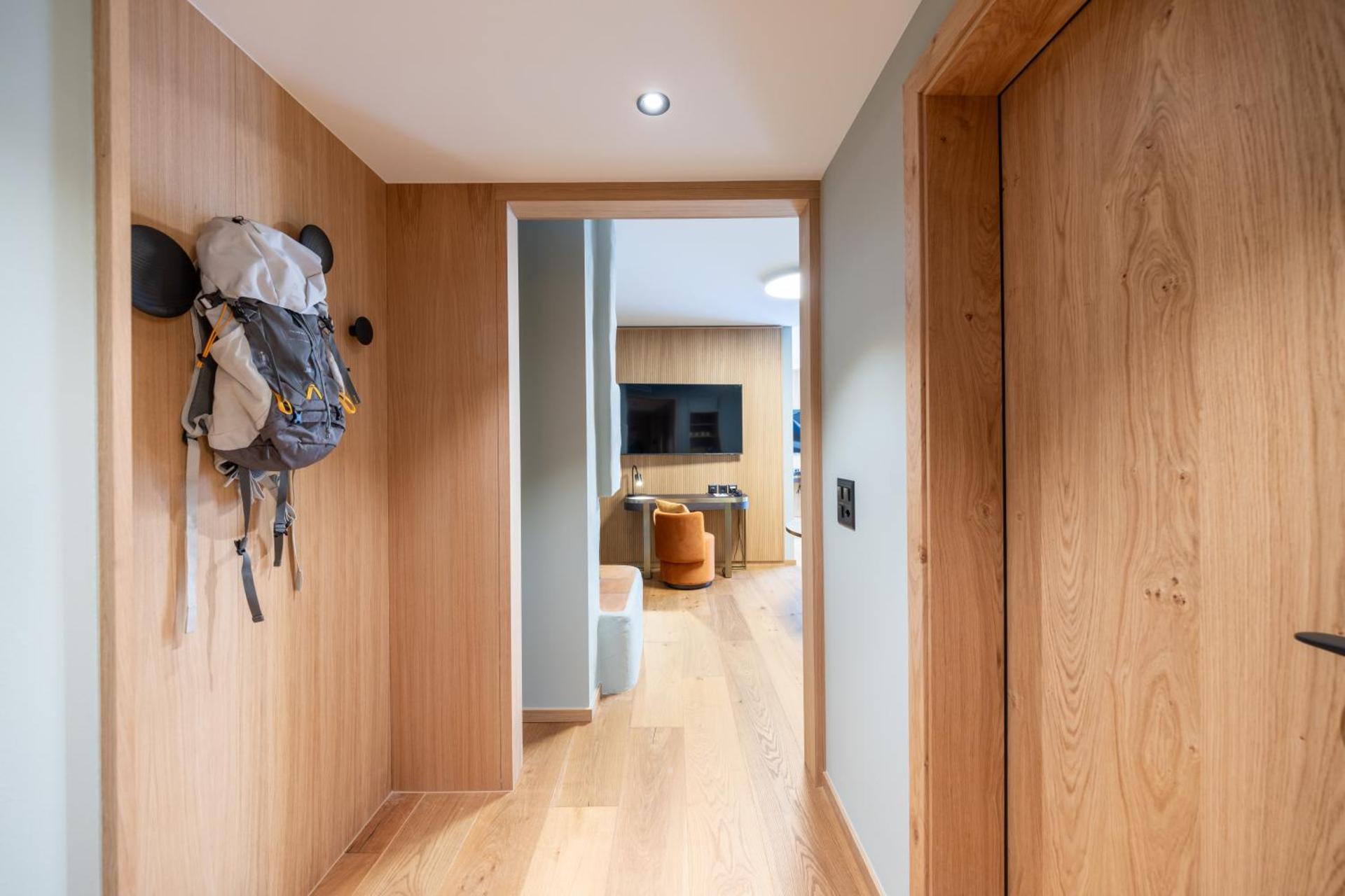 Double Room Premium Residence South/West