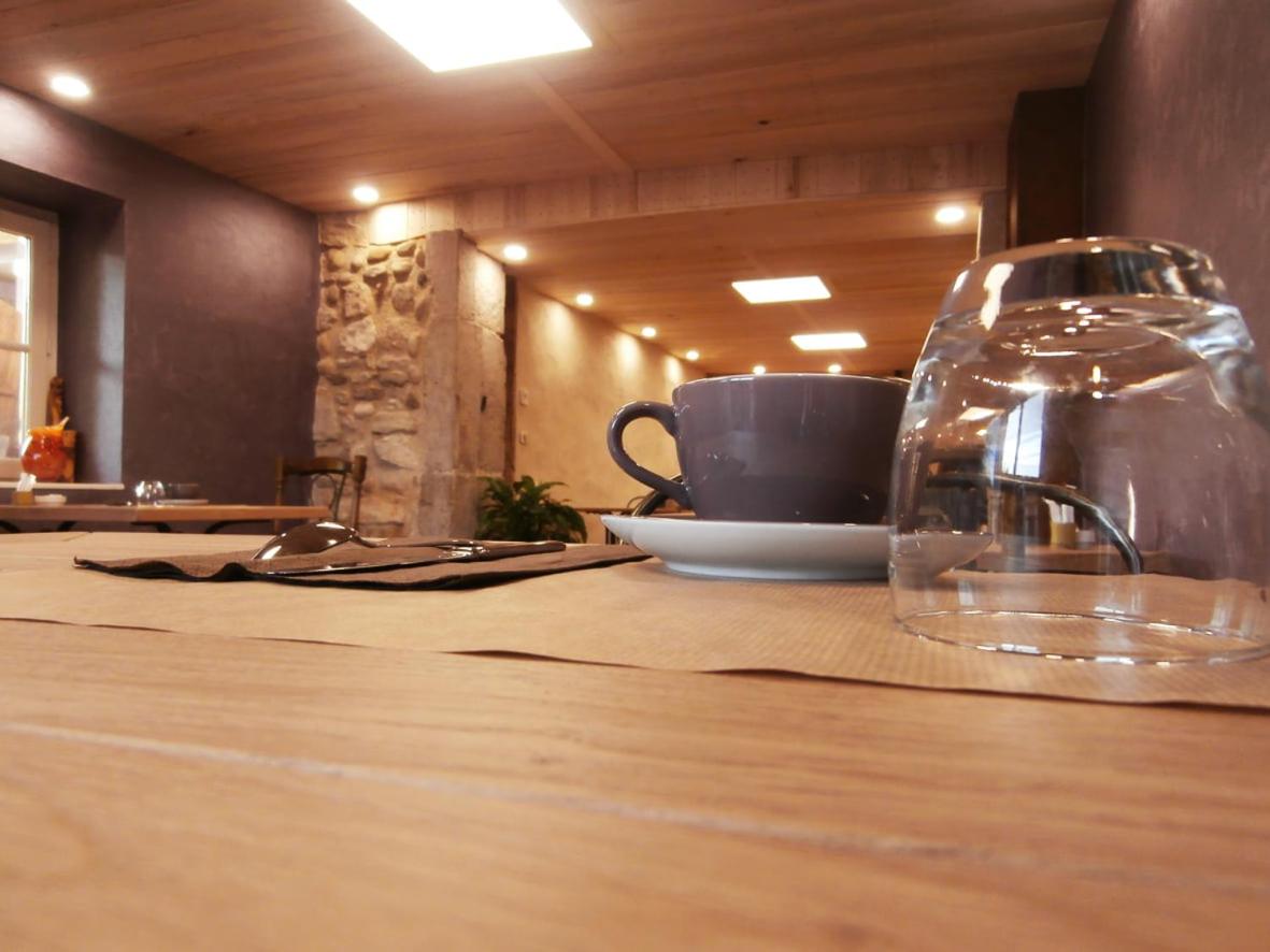 GITE DU ROY D'AMONT Plaine de l'Ain, repas sur réservation