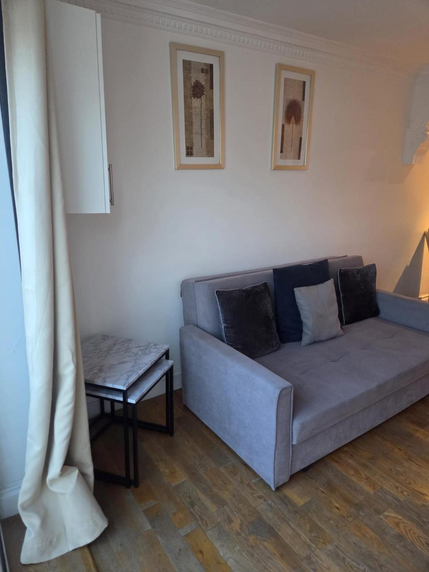 Comfy Home- Coley Park