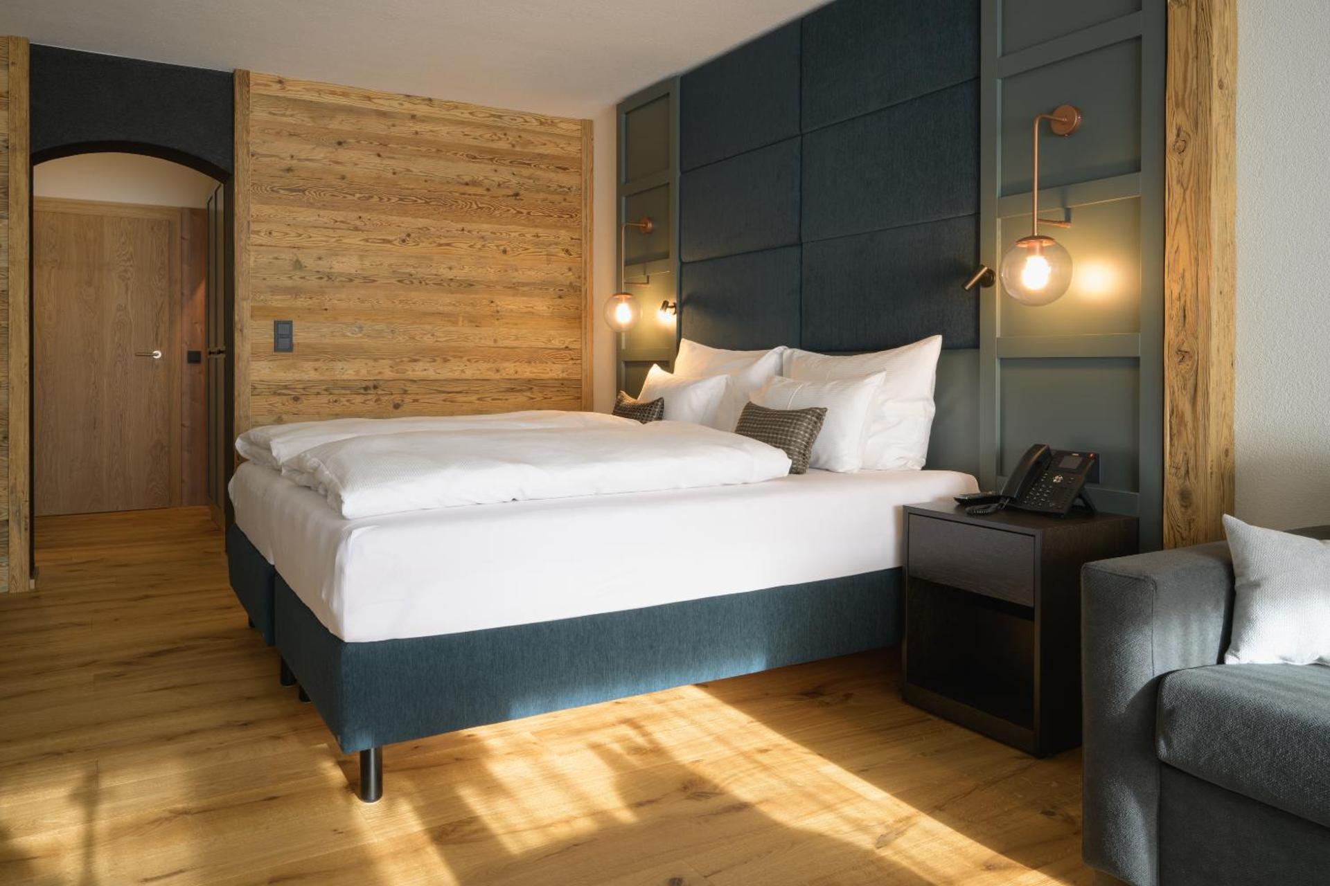 Deluxe Double Room with Balcony