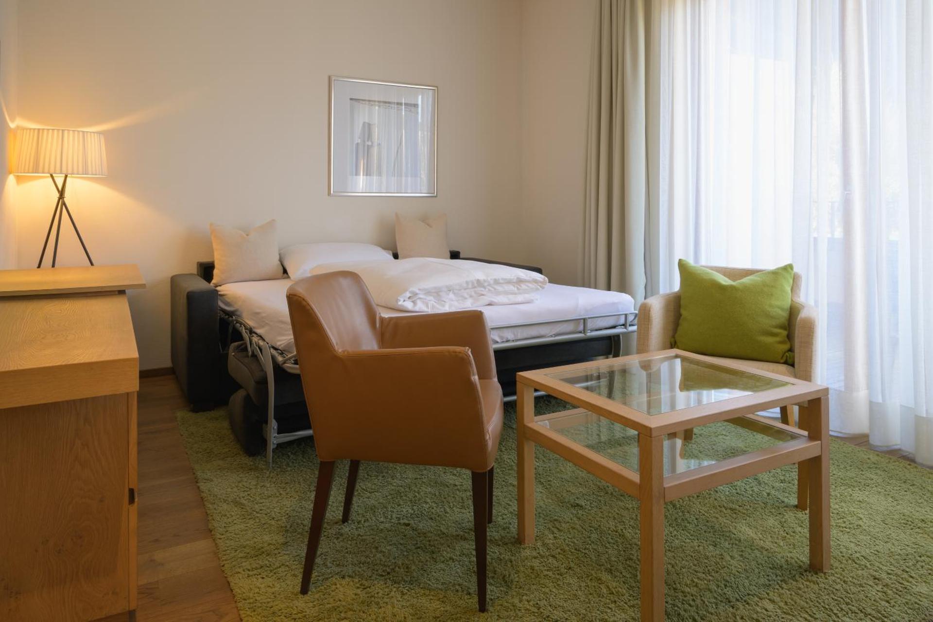 Deluxe Garden View with Balcony