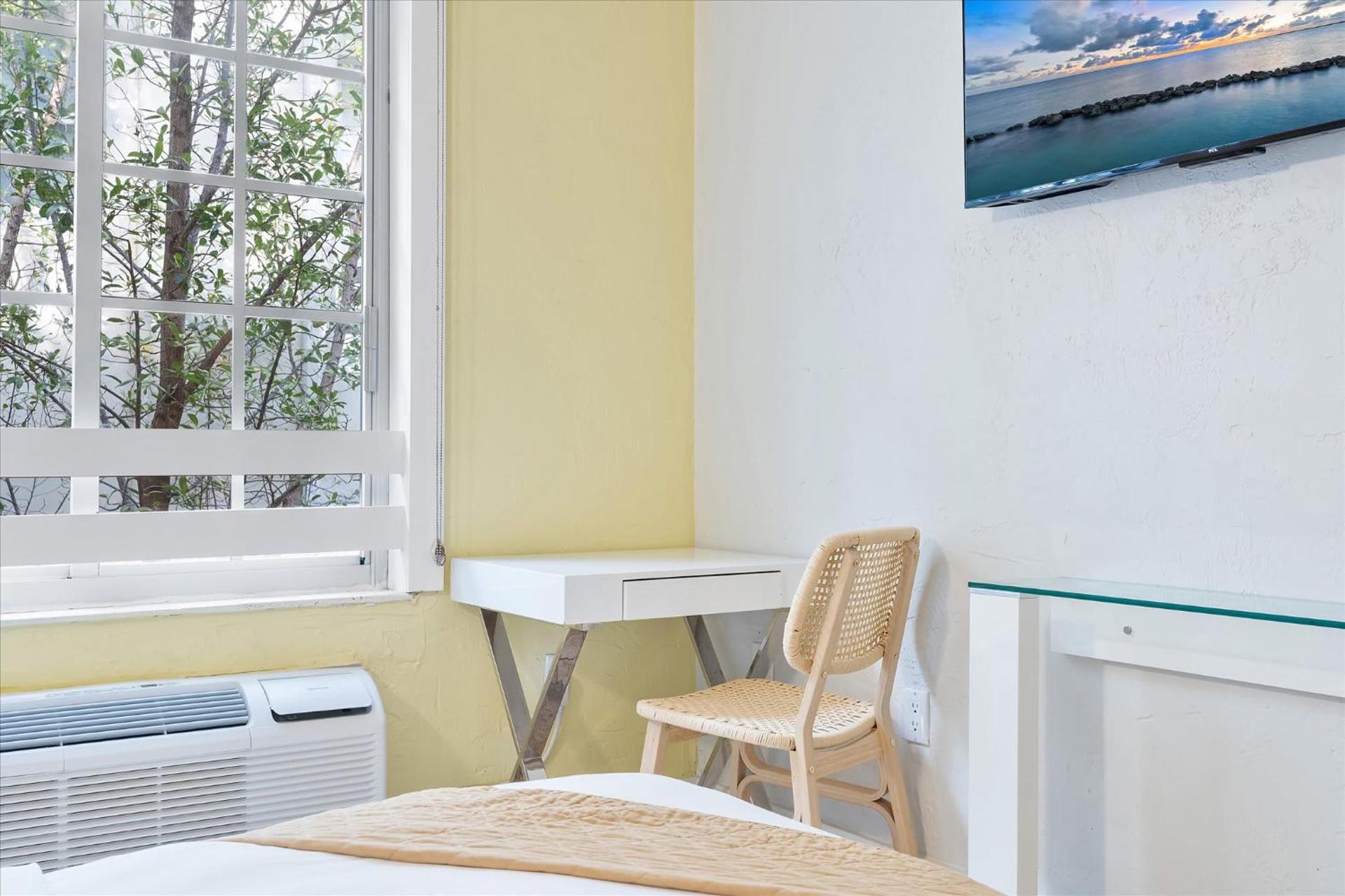 South of Fifth Family & Pet-Friendly Retreat Across from Best Beach in Miami