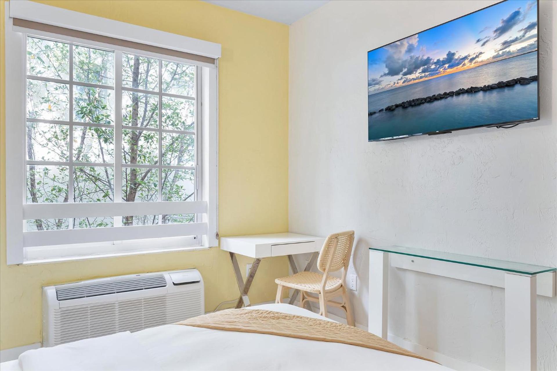 South of Fifth Family & Pet-Friendly Retreat Across from Best Beach in Miami