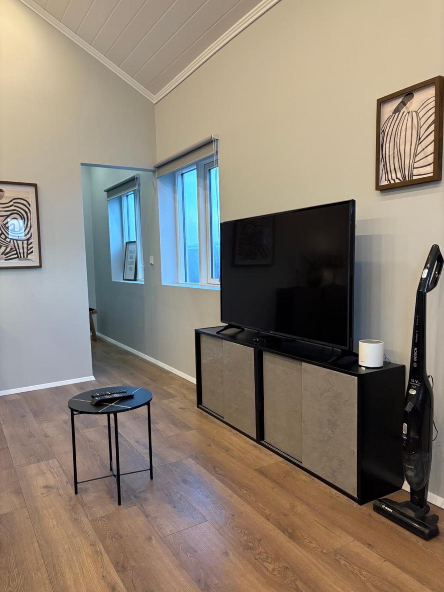 Brim Guesthouse, with ocean view