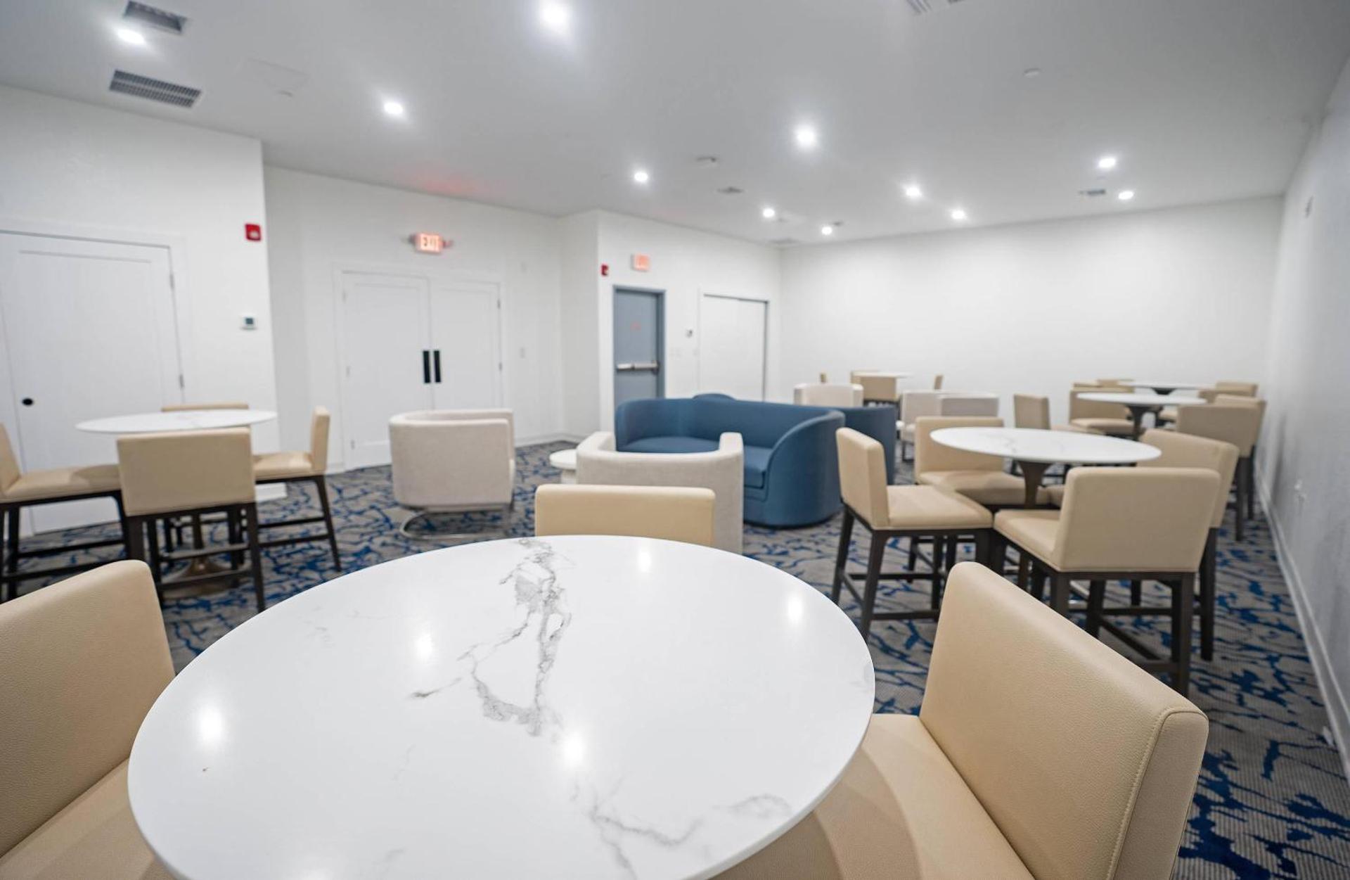 Meeting/conference room