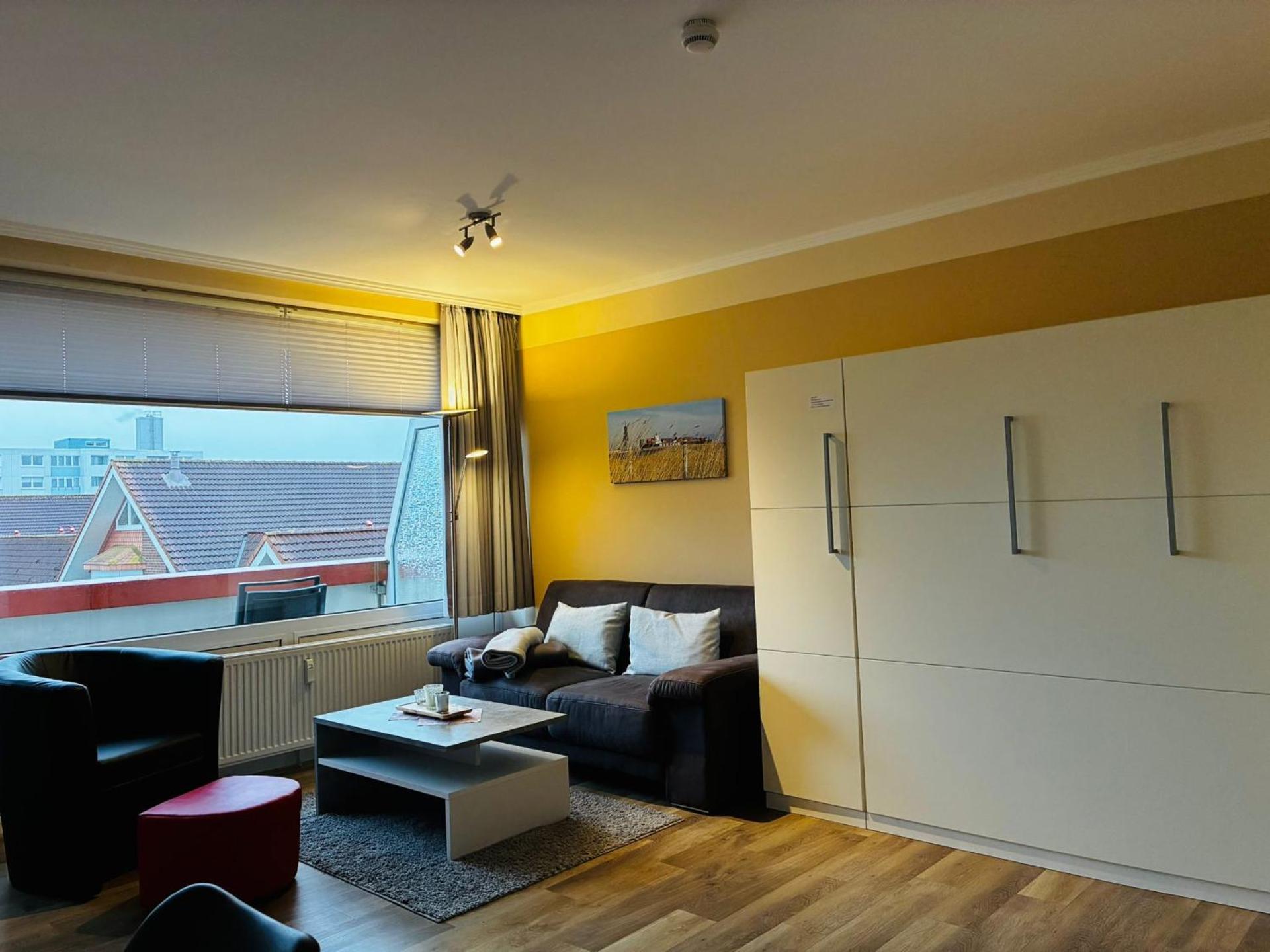 Apartment with Shower