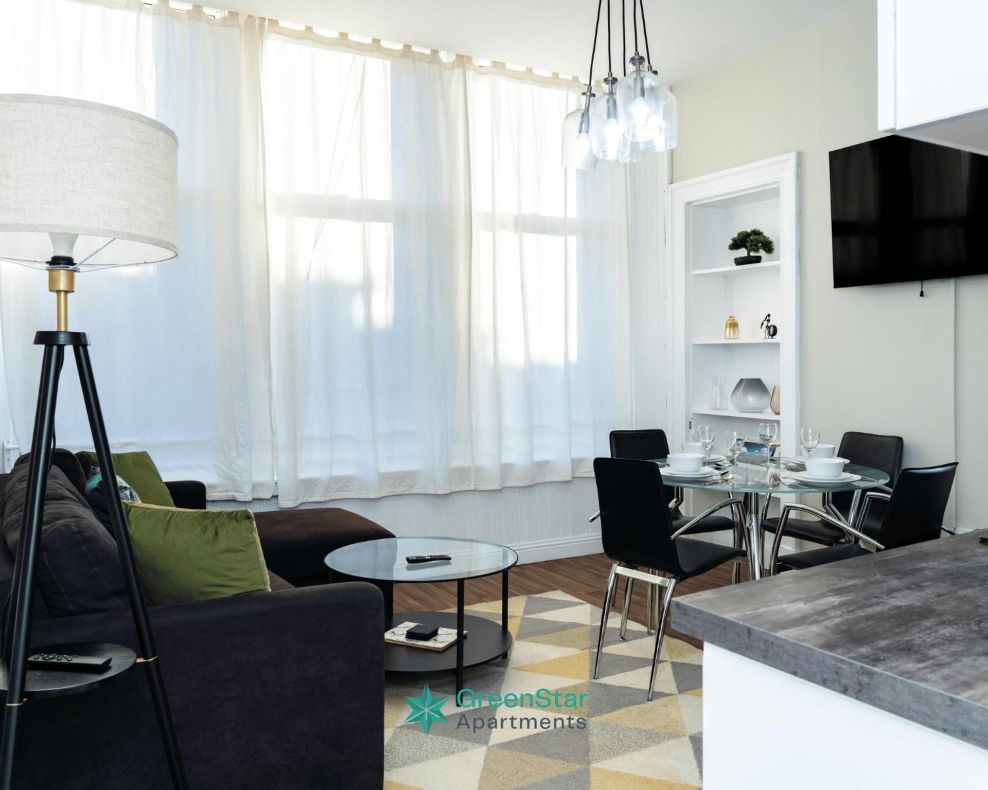 Communal lounge/ TV room