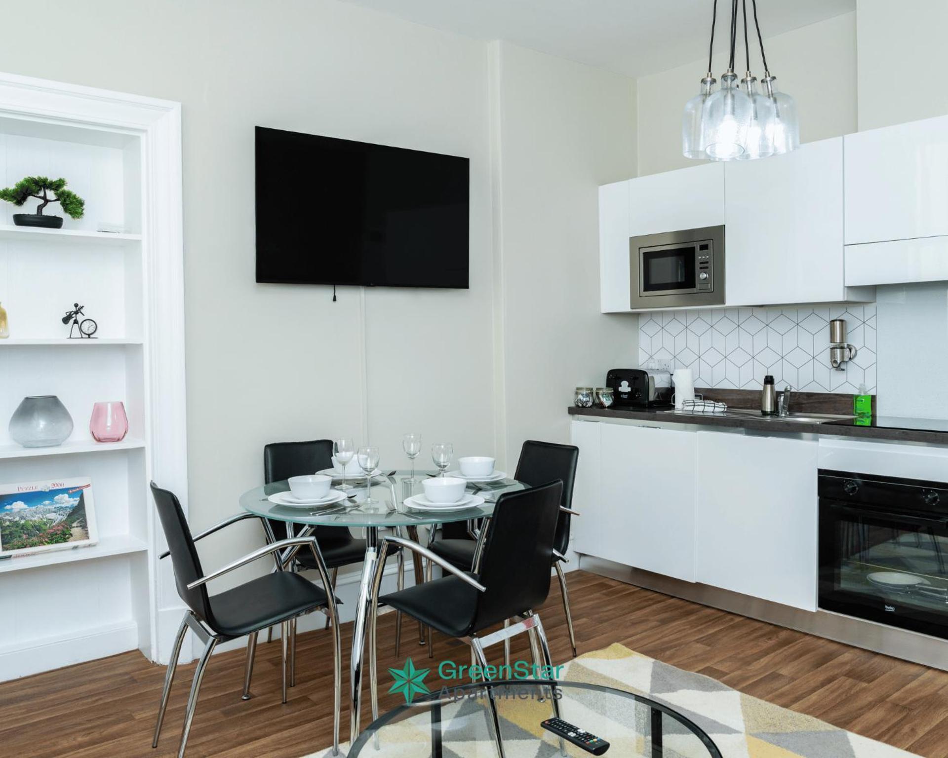 Communal lounge/ TV room