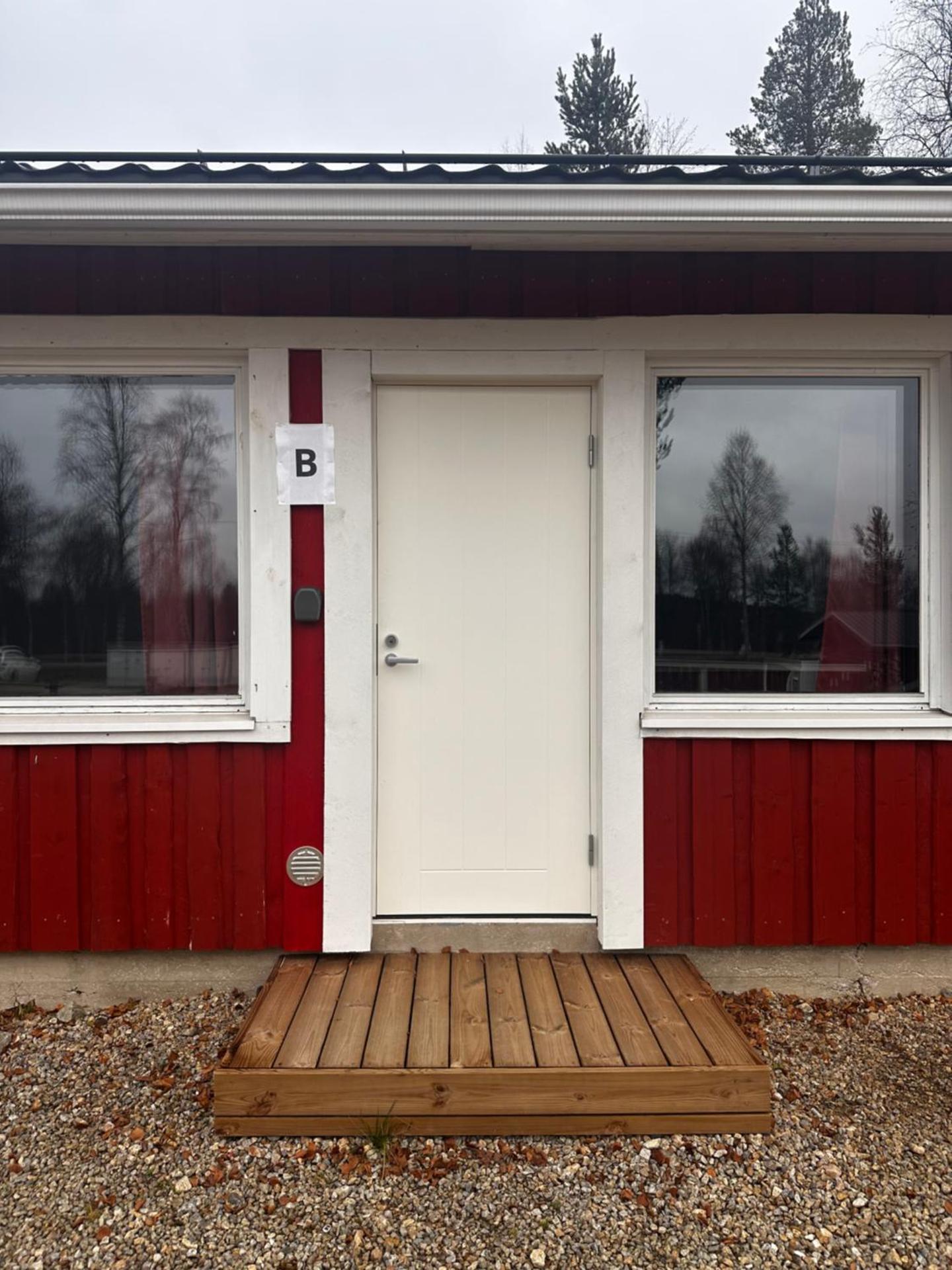 Twin Room with Shared Bathroom