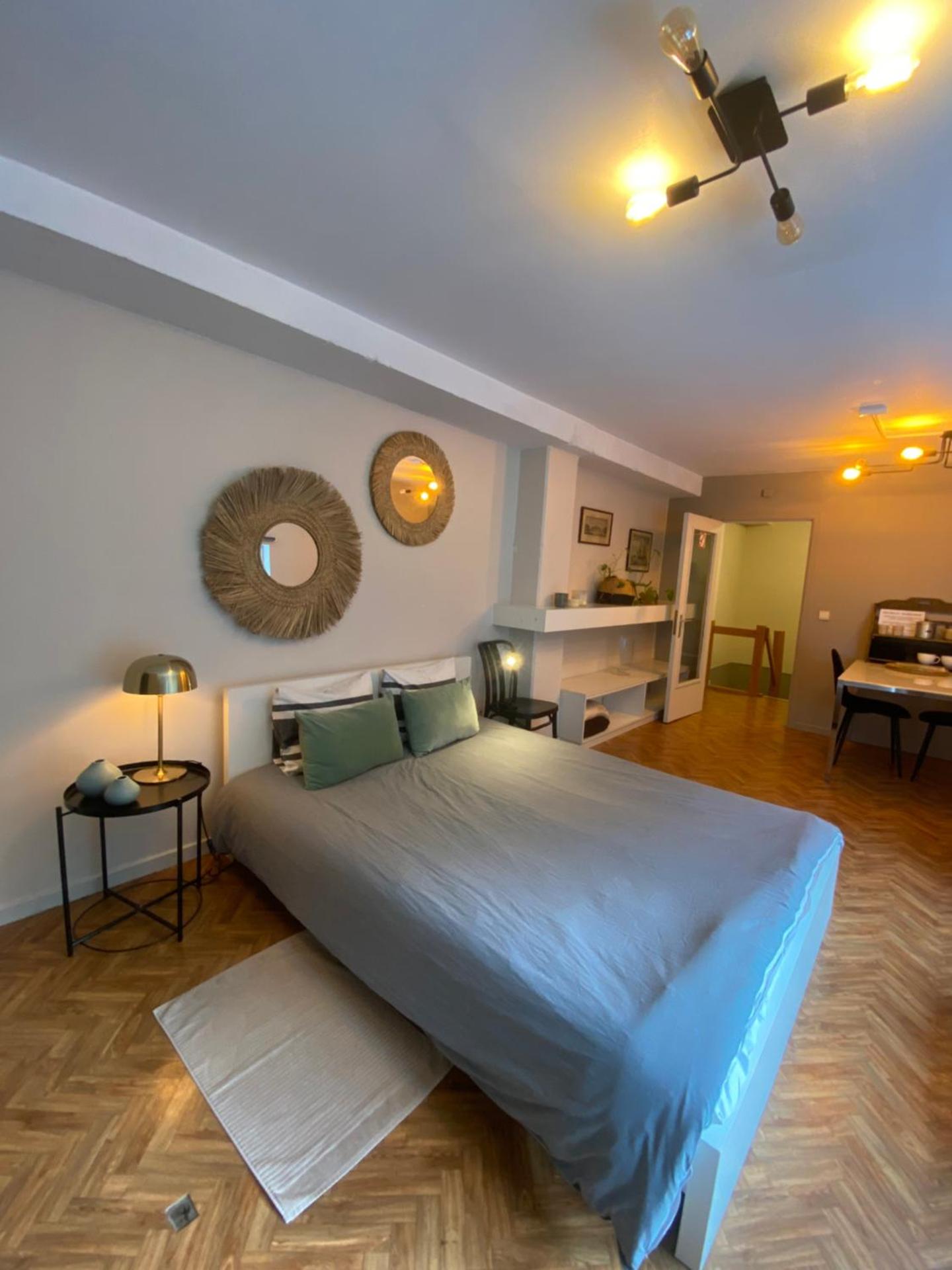 Studio central airco et local vélo