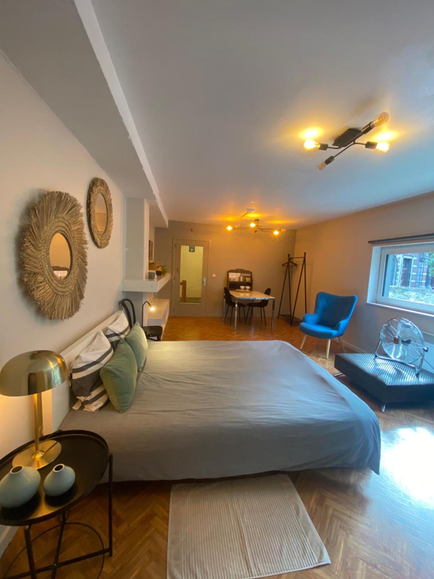 Studio central airco et local vélo