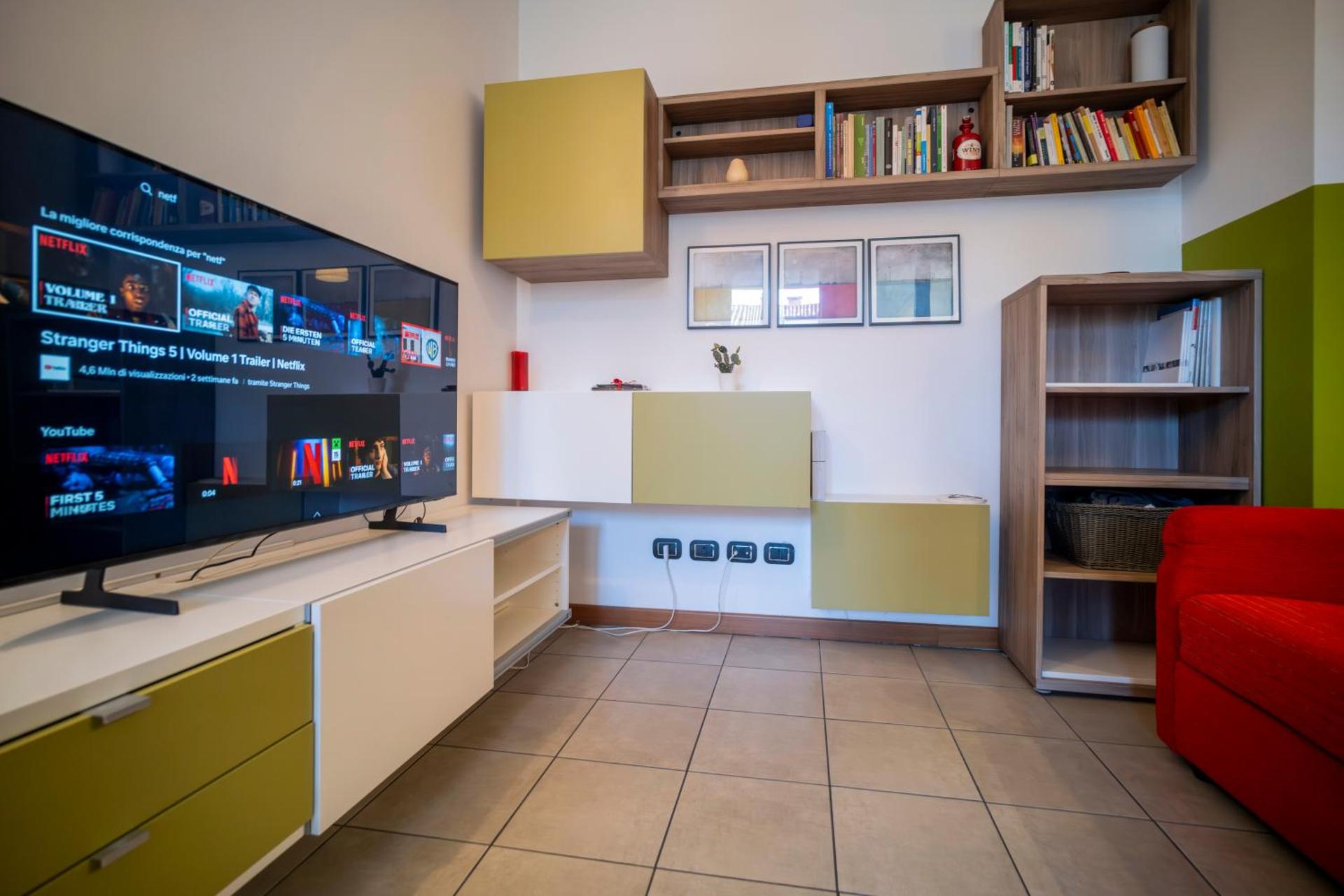 Flat with terrace close to Forum and Milanofiori Metro