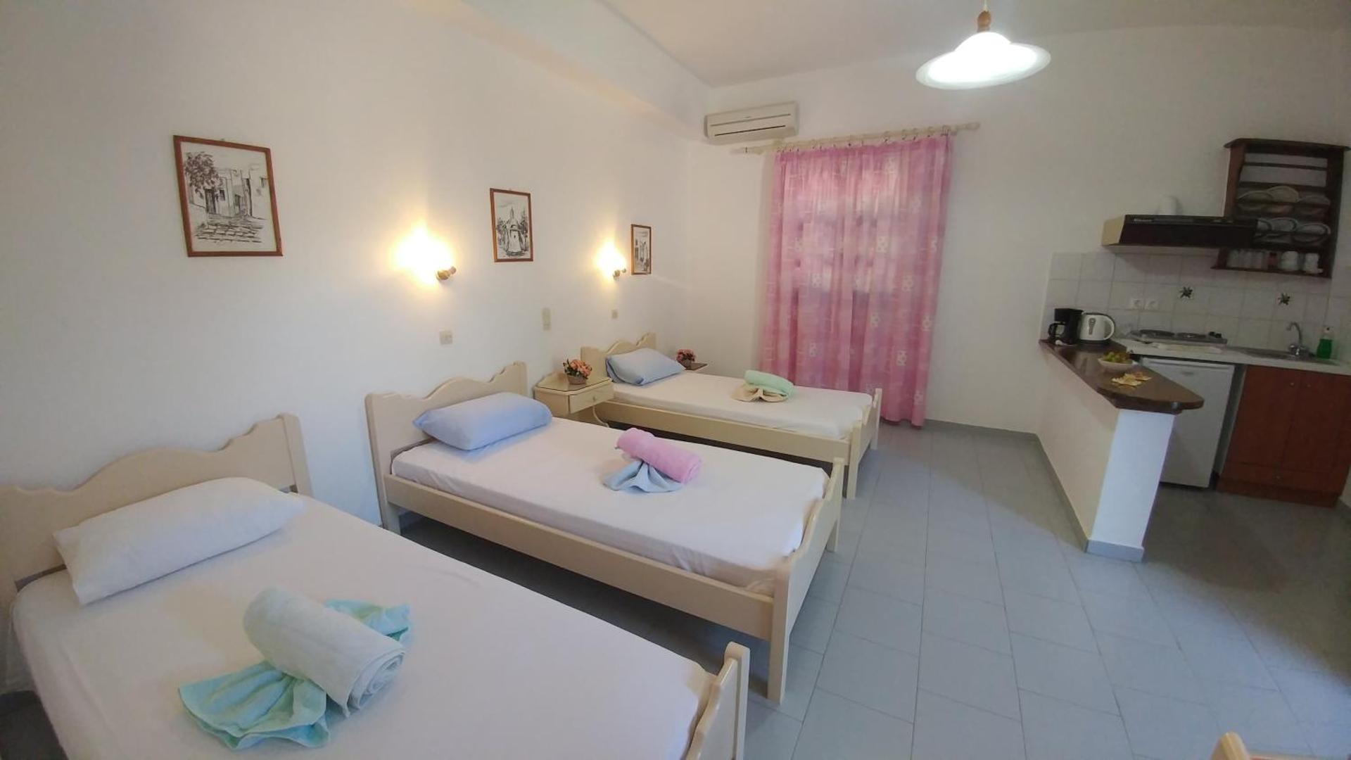 Oasis Studios Logaras