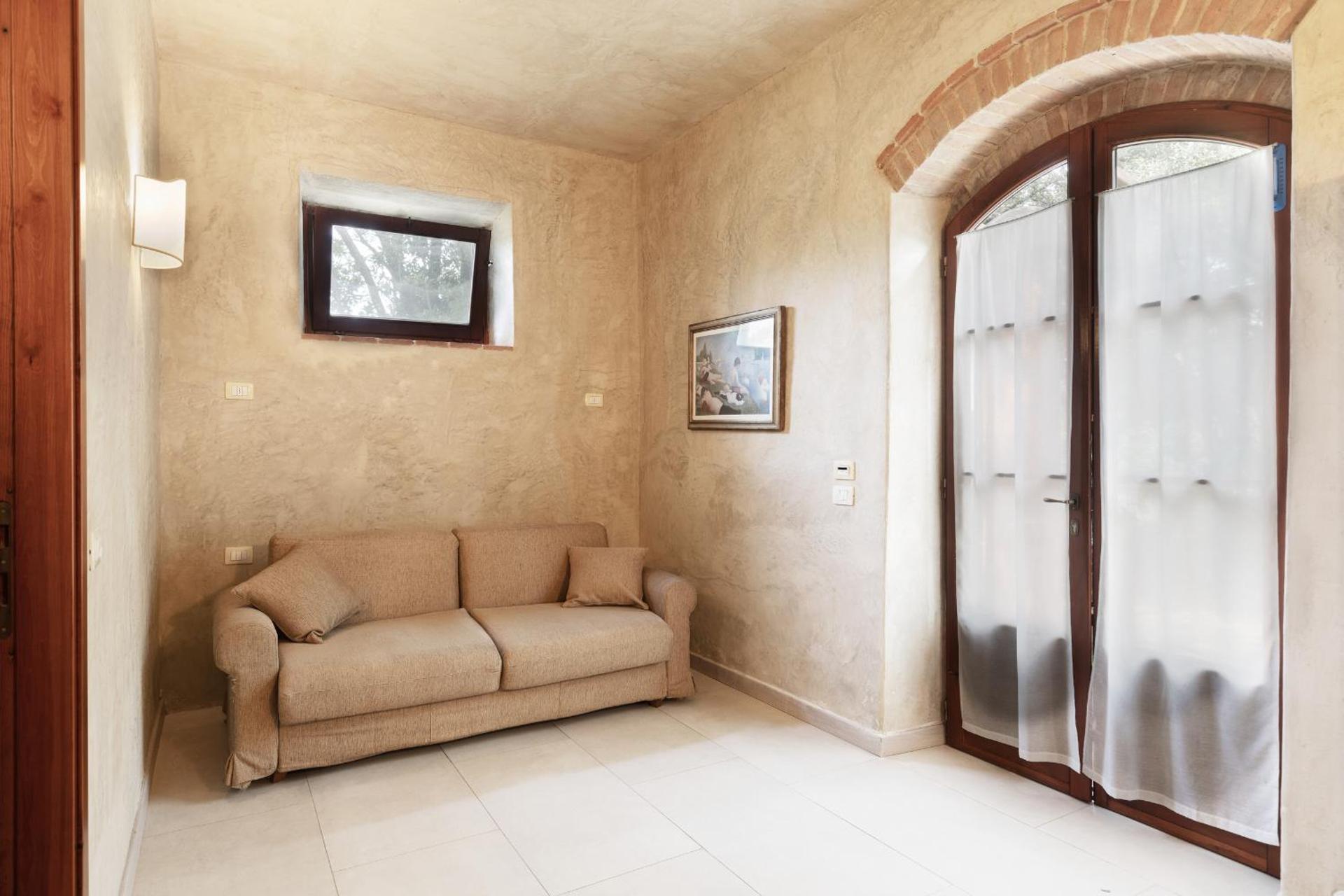 One-Bedroom Apartment (4 Adults)