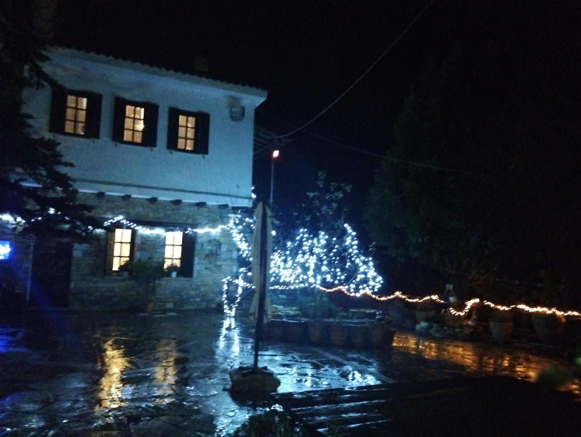 Dimosthenis Karastamatis Rooms