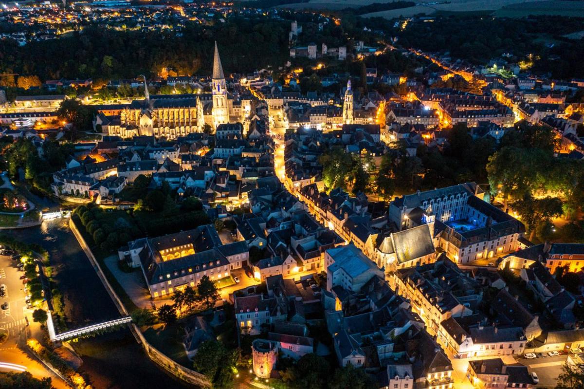 T2 rénové au coeur de Vendôme avec parking - Le Kozy