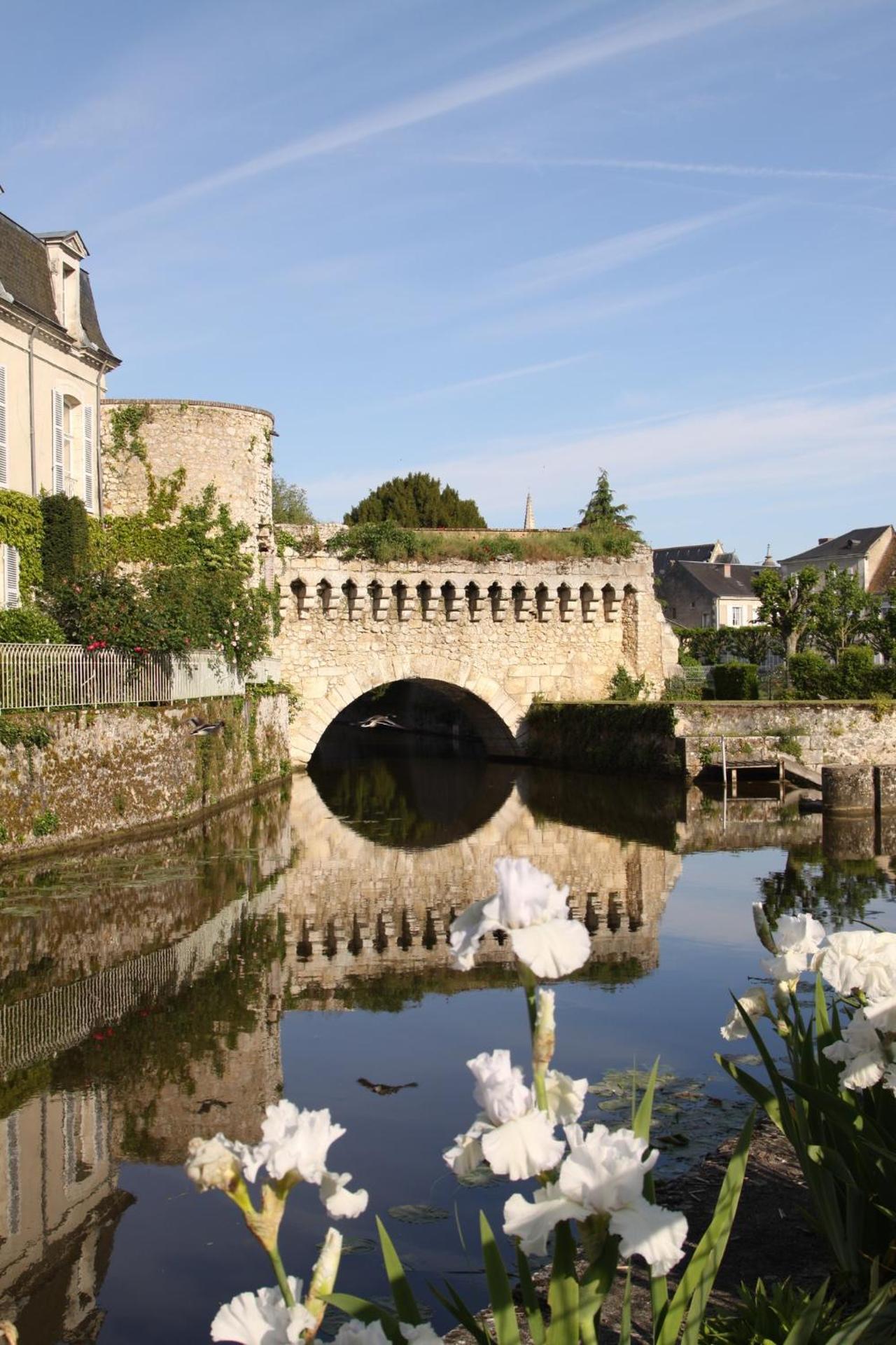 T2 rénové au coeur de Vendôme avec parking - Le Kozy